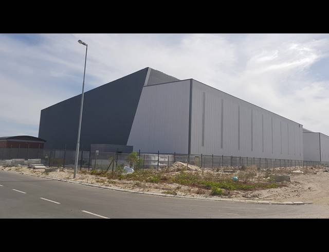 5,600M² WAREHOUSE TO LET IN BRACKENFELL CENTRAL